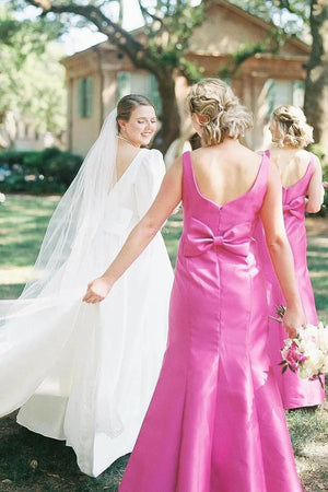 Sheath Square Neck Fuchsia Satin Bridesmaid Dresses with Bow - KissProm