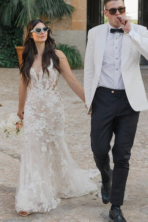 Mermaid V Neck Tulle Lace Sleeveless  Ivory Wedding Dresses