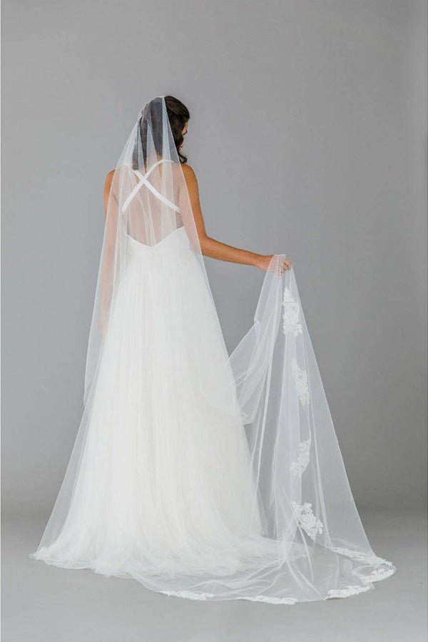 Gorgeous Lace Appliques Long Train Wedding Veil - KissProm