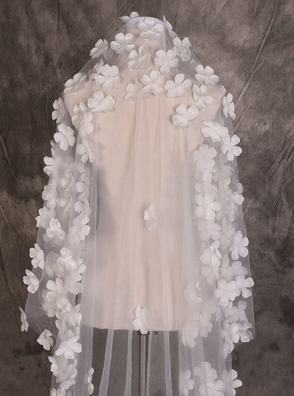 Cute Lace Flower Appliques One Tier Cut Edge Wedding Veil - KissProm