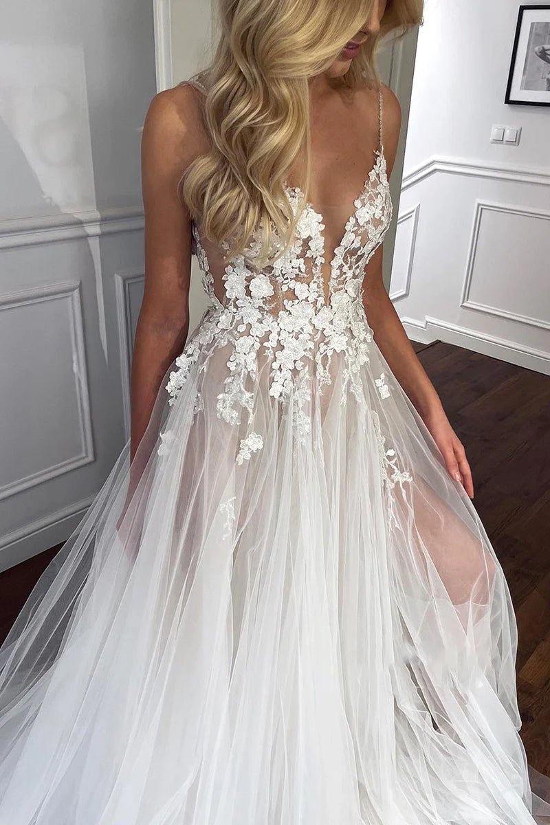 Hind | Spaghetti Straps V-Neck Lace Appliques A-line Tulle Rustic Wedding Dress